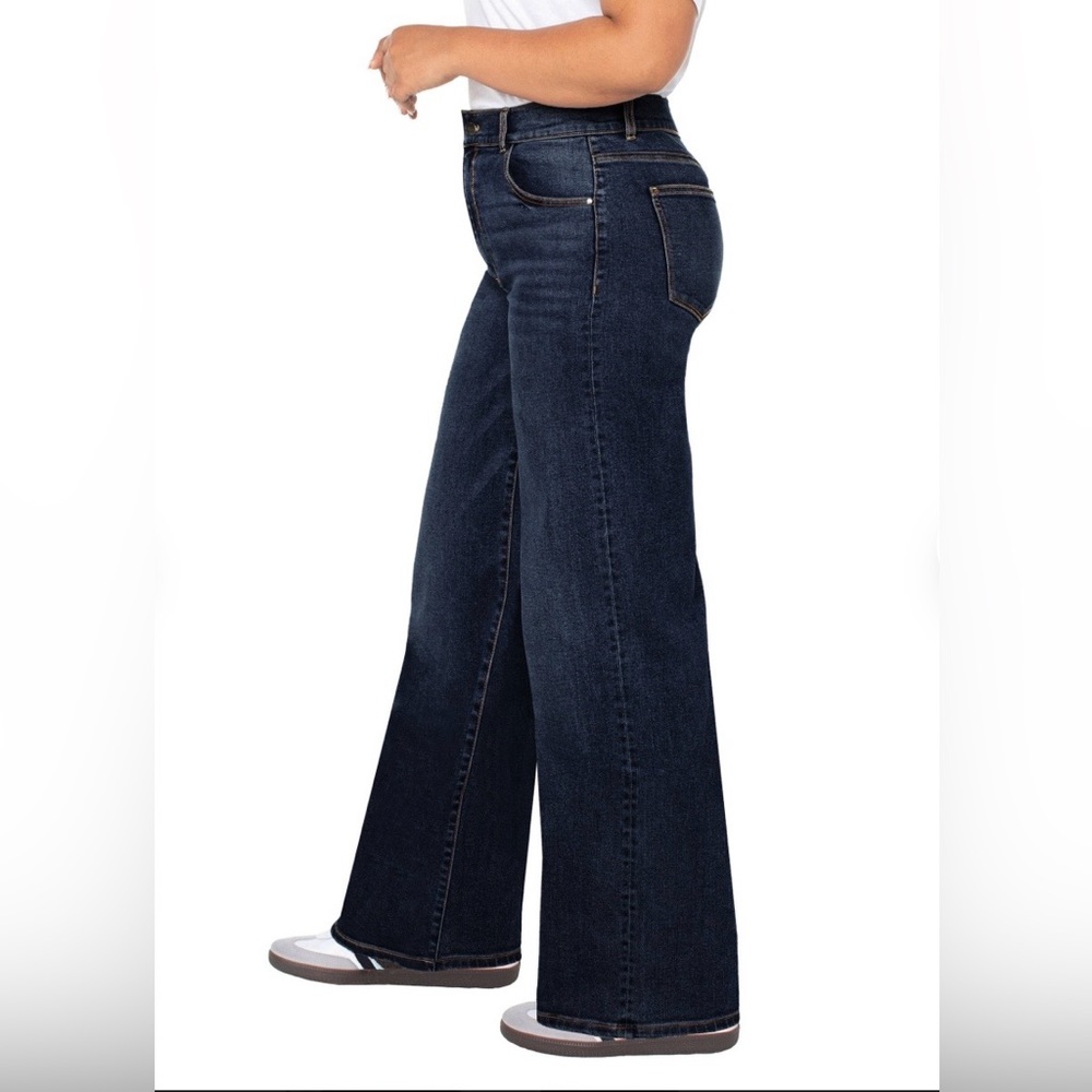 Well Worn Dark Blue High-Rise Wide Leg Jeans - Picture 4 of 9